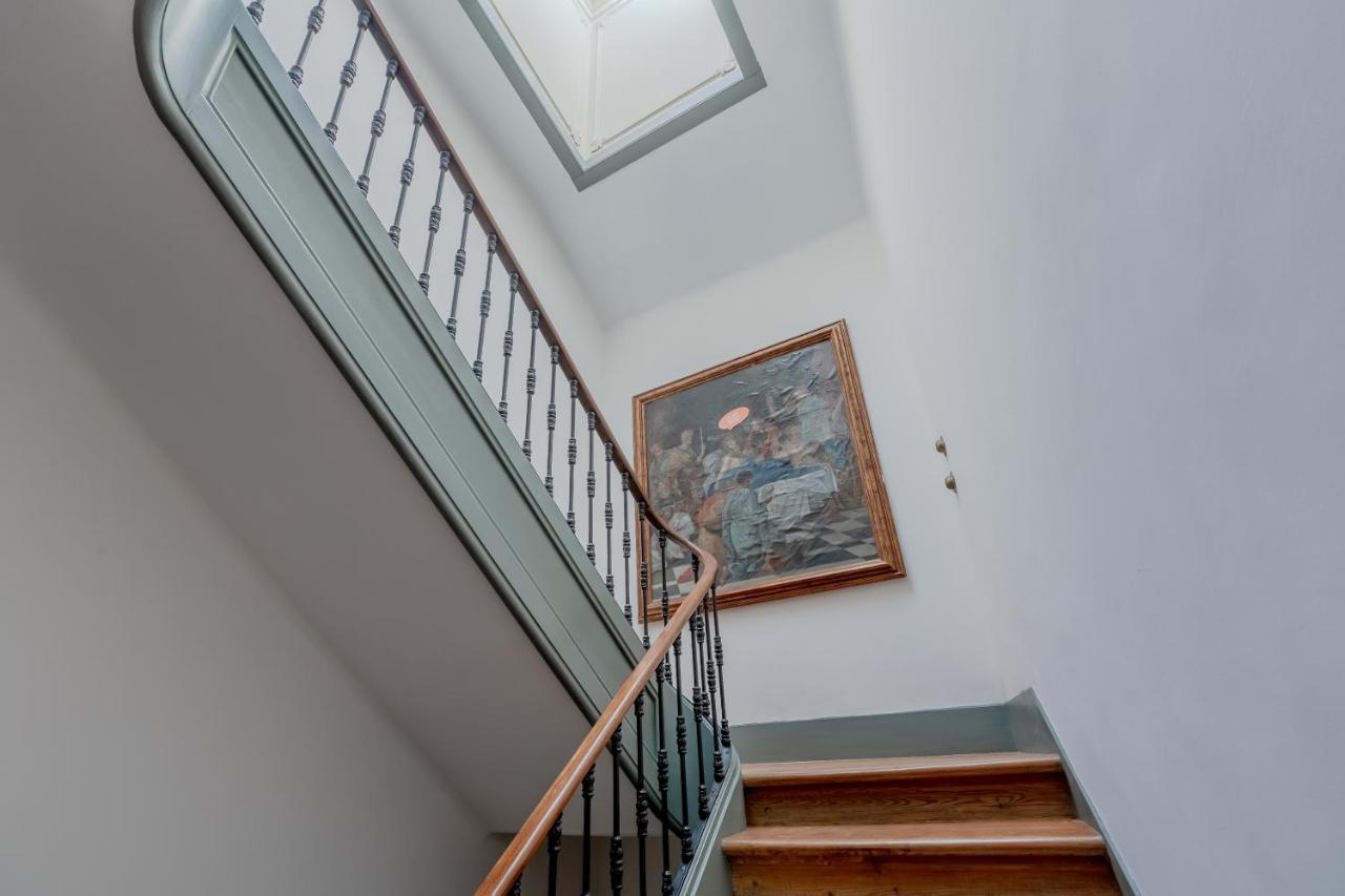 Principe Real Charming Garden View Flat At The Heart Of Lisbon Διαμέρισμα Εξωτερικό φωτογραφία